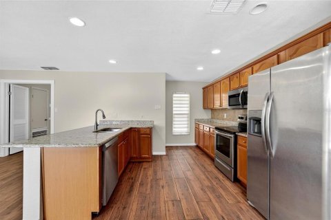 Casa en venta en Brandon, Florida, 3 dormitorios, 166.02 m2 № 1903749 - foto 20