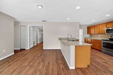 Casa en venta en Brandon, Florida, 3 dormitorios, 166.02 m2 № 1903749 - foto 21