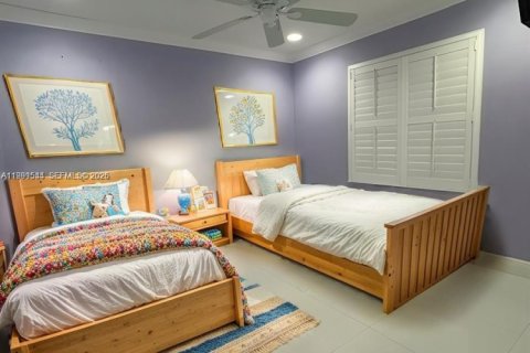 House in Coral Springs, Florida 4 bedrooms, 212.1 sq.m. № 2059319 - photo 18