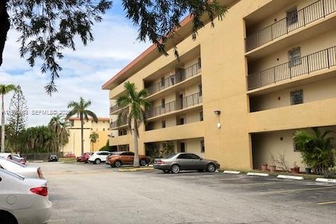 Apartment in Miami, Florida 1 bedroom, 71.44 sq.m. № 2009036