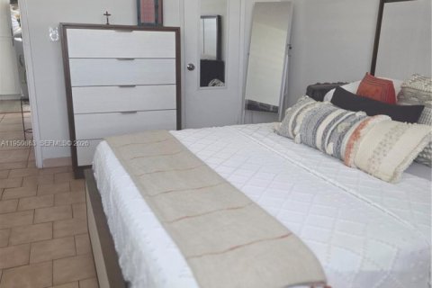 Apartment in Miami, Florida 1 bedroom, 71.44 sq.m. № 2009036 - photo 9