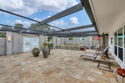 House in Placida, Florida 4 bedrooms, 210.14 sq.m. № 2115230 - photo 7