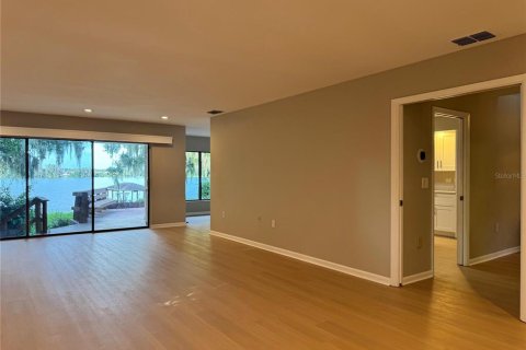 Casa en venta en Winter Haven, Florida, 5 dormitorios, 323.49 m2 № 2339487 - foto 16