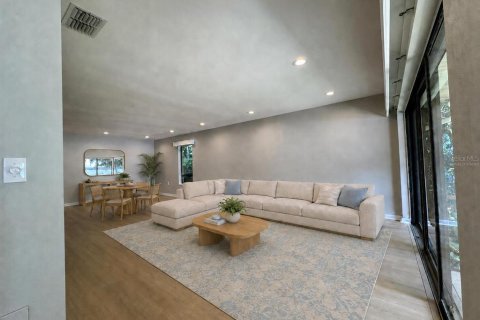 Casa en venta en Winter Haven, Florida, 5 dormitorios, 323.49 m2 № 2339487 - foto 25