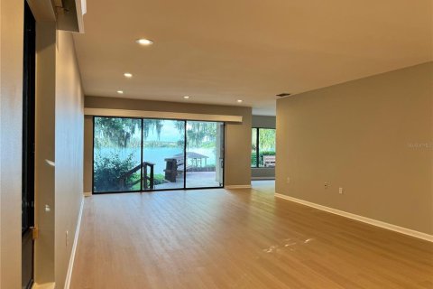 Casa en venta en Winter Haven, Florida, 5 dormitorios, 323.49 m2 № 2339487 - foto 17