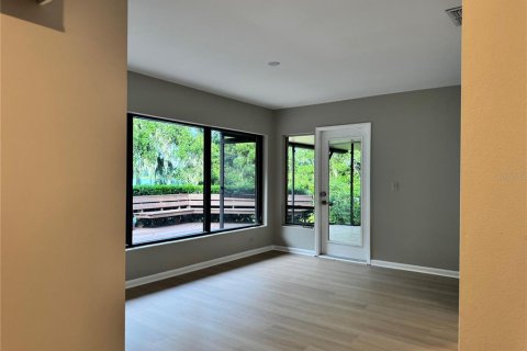 Casa en venta en Winter Haven, Florida, 5 dormitorios, 323.49 m2 № 2339487 - foto 26