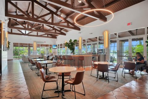 Condominio en venta en Doral, Florida, 3 dormitorios, 158.86 m2 № 2054672 - foto 29