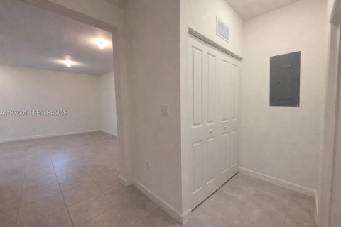 Villa ou maison à vendre à Homestead, Floride: 3 chambres, 137.77 m2 № 2068932 - photo 10