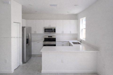 Villa ou maison à vendre à Homestead, Floride: 3 chambres, 137.77 m2 № 2068932 - photo 9