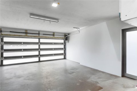 Casa en venta en Hollywood, Florida, 4 dormitorios, 212.28 m2 № 2054280 - foto 29