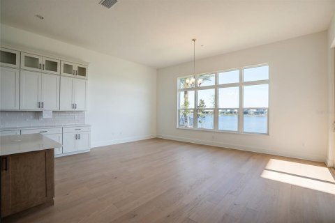 Casa en venta en Orlando, Florida, 5 dormitorios, 623 m2 № 2112200 - foto 14