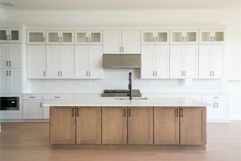 Casa en venta en Orlando, Florida, 5 dormitorios, 623 m2 № 2112200 - foto 10