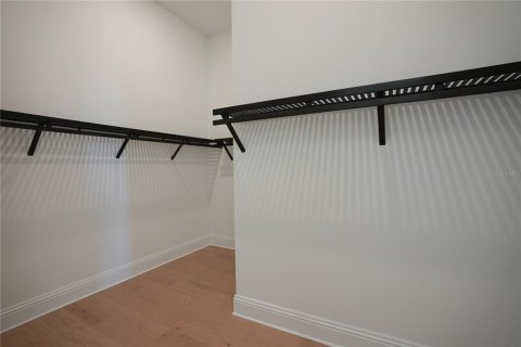 Casa en venta en Orlando, Florida, 5 dormitorios, 623 m2 № 2112200 - foto 27