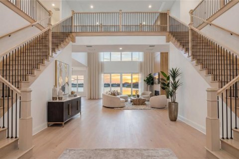 Casa en venta en Orlando, Florida, 5 dormitorios, 623 m2 № 2112200 - foto 4
