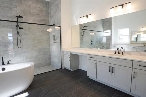 Casa en venta en Orlando, Florida, 5 dormitorios, 623 m2 № 2112200 - foto 24
