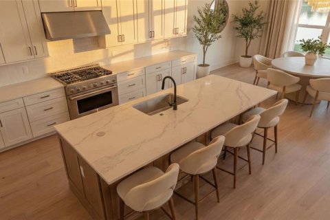 Casa en venta en Orlando, Florida, 5 dormitorios, 623 m2 № 2112200 - foto 11