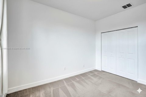 Villa ou maison à vendre à Tamarac, Floride: 3 chambres, 171.13 m2 № 1955890 - photo 9