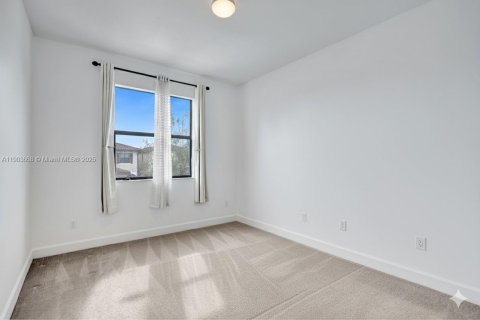 Villa ou maison à vendre à Tamarac, Floride: 3 chambres, 171.13 m2 № 1955890 - photo 8