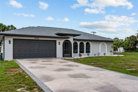 Villa ou maison à Port Charlotte, Floride 4 chambres, 183.2 m2 № 2120183