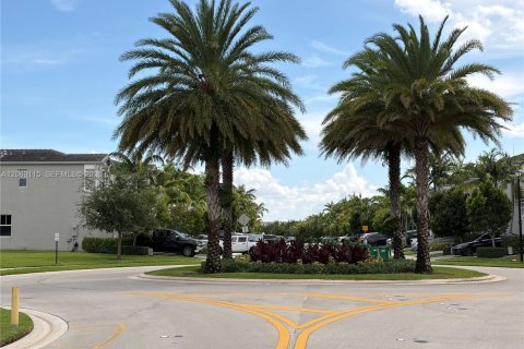 Villa ou maison à louer à Tamarac, Floride: 3 chambres, 172.05 m2 № 2281650 - photo 22