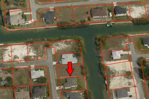 Terrain à vendre à Cape Coral, Floride № 2097773 - photo 2