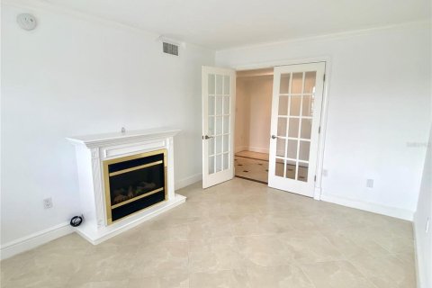 Снять в аренду кондоминиум в Сарасота, Флорида 5 комнат, 156.26м2, № 1525872 - фото 24