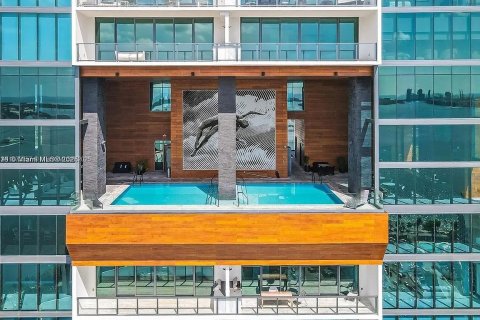 Condominio en venta en Miami, Florida, 1 dormitorio, 73.58 m2 № 1979960 - foto 18