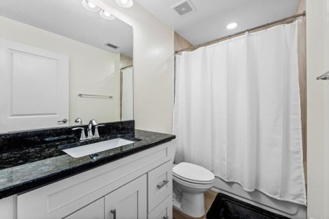 House in Loxahatchee Groves, Florida 3 bedrooms, 140.75 sq.m. № 2176685 - photo 13