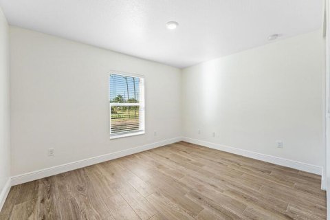 House in Loxahatchee Groves, Florida 3 bedrooms, 140.75 sq.m. № 2176685 - photo 12