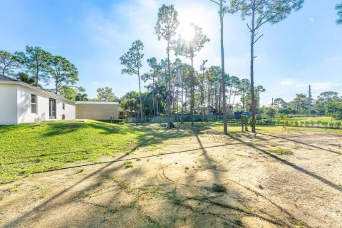 House in Loxahatchee Groves, Florida 3 bedrooms, 140.75 sq.m. № 2176685 - photo 16
