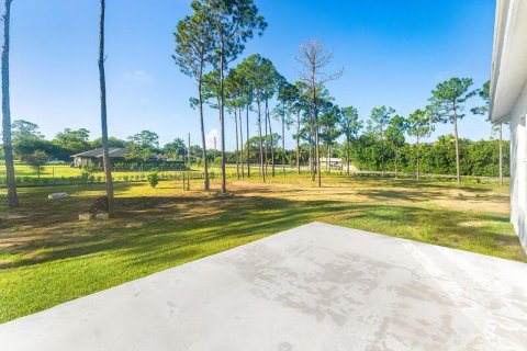 House in Loxahatchee Groves, Florida 3 bedrooms, 140.75 sq.m. № 2176685 - photo 15