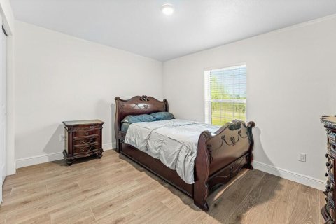 House in Loxahatchee Groves, Florida 3 bedrooms, 140.75 sq.m. № 2176685 - photo 11