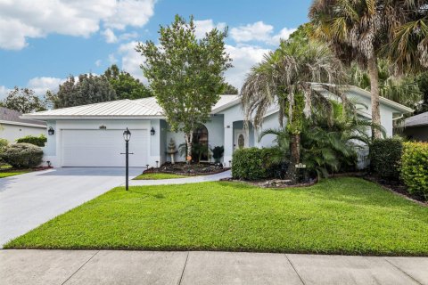 Casa en venta en Royal Palm Beach, Florida, 3 dormitorios, 194.91 m2 № 2377067 - foto 2