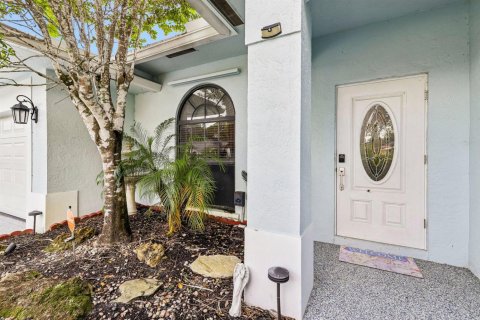 Casa en venta en Royal Palm Beach, Florida, 3 dormitorios, 194.91 m2 № 2377067 - foto 4