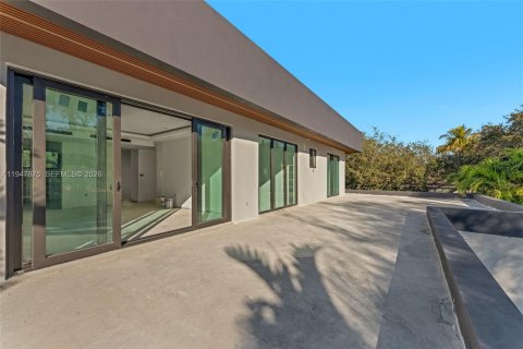 Villa ou maison à vendre à Miami Shores, Floride: 4 chambres № 2004580 - photo 2