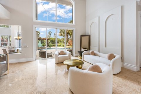 House in Miramar, Florida 5 bedrooms, 324.04 sq.m. № 2018867 - photo 2