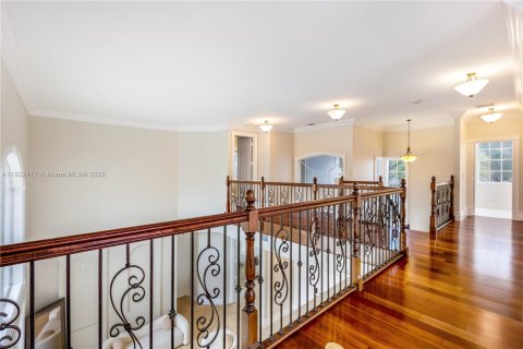 House in Miramar, Florida 5 bedrooms, 324.04 sq.m. № 2018867 - photo 18