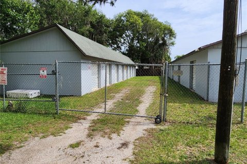 Propiedad comercial en alquiler en Bunnell, Florida № 1629075 - foto 5