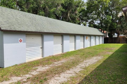 Propiedad comercial en alquiler en Bunnell, Florida № 1629075 - foto 8