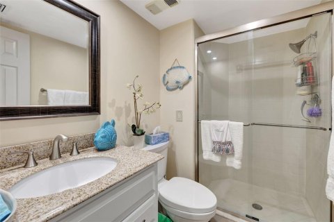 Condo in Saint Petersburg, Florida, 2 bedrooms  № 1537567 - photo 25