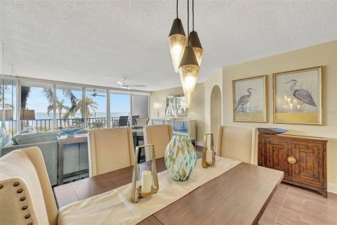 Condo in Saint Petersburg, Florida, 2 bedrooms  № 1537567 - photo 17