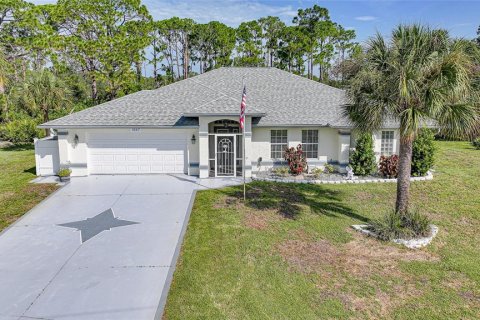 Villa ou maison à vendre à Port Charlotte, Floride: 3 chambres, 188.59 m2 № 2337346 - photo 6