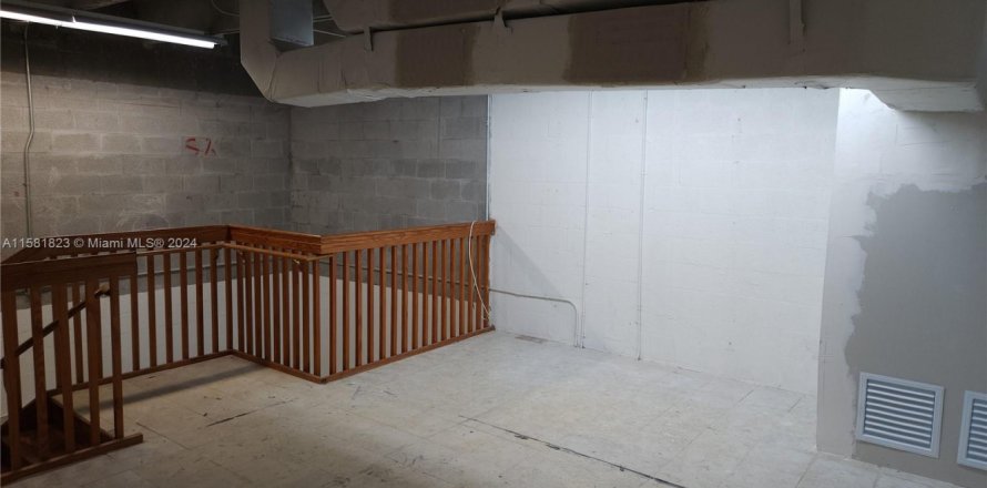 Propiedad comercial en Miami, Florida № 1160726