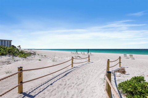 Condo in Longboat Key, Florida, 2 bedrooms  № 1653975 - photo 25
