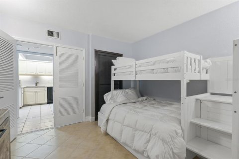 Condo in Longboat Key, Florida, 2 bedrooms  № 1653975 - photo 20