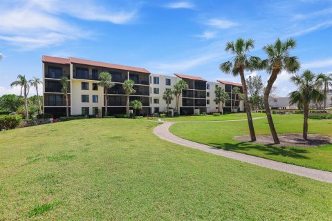 Condo in Longboat Key, Florida, 2 bedrooms  № 1653975 - photo 1
