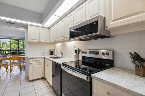 Condo in Longboat Key, Florida, 2 bedrooms  № 1653975 - photo 6