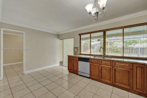 Casa en alquiler en Sunrise, Florida, 4 dormitorios, 150.87 m2 № 2065270 - foto 15