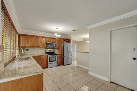 Casa en alquiler en Sunrise, Florida, 4 dormitorios, 150.87 m2 № 2065270 - foto 19