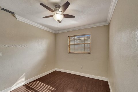 Casa en alquiler en Sunrise, Florida, 4 dormitorios, 150.87 m2 № 2065270 - foto 25